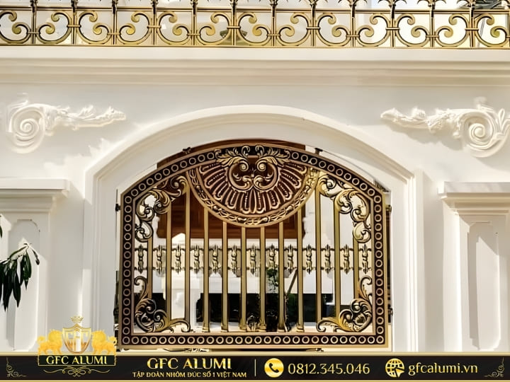 Mẫu hàng rào nhôm đúc mặt tiền biệt thự họa tiết nghệ thuật cao cấp