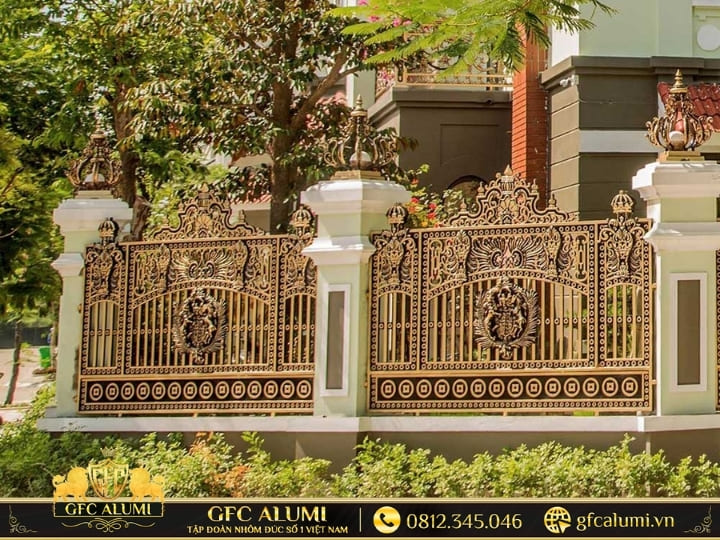 Mẫu hàng rào nhôm đúc phù điêu hoa văn nghệ thuật tinh xảo