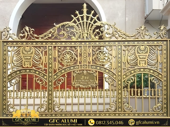 Mẫu hàng rào nhôm đúc Buckingham sang trọng cao cấp