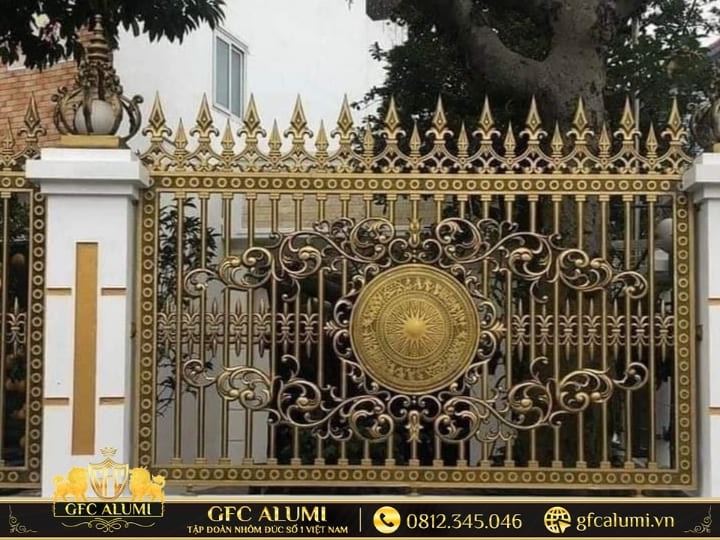 Mẫu hàng rào nhôm đúc trống đồng phong cách cổ điển