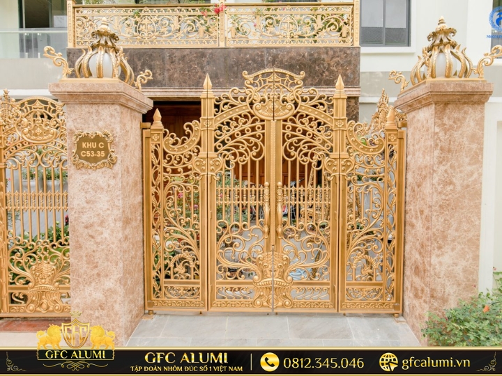 Mẫu cổng nhôm đúc giá rẻ TPHCM 15