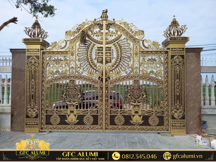 Mẫu cổng nhôm đúc giá rẻ tại TPHCM 28