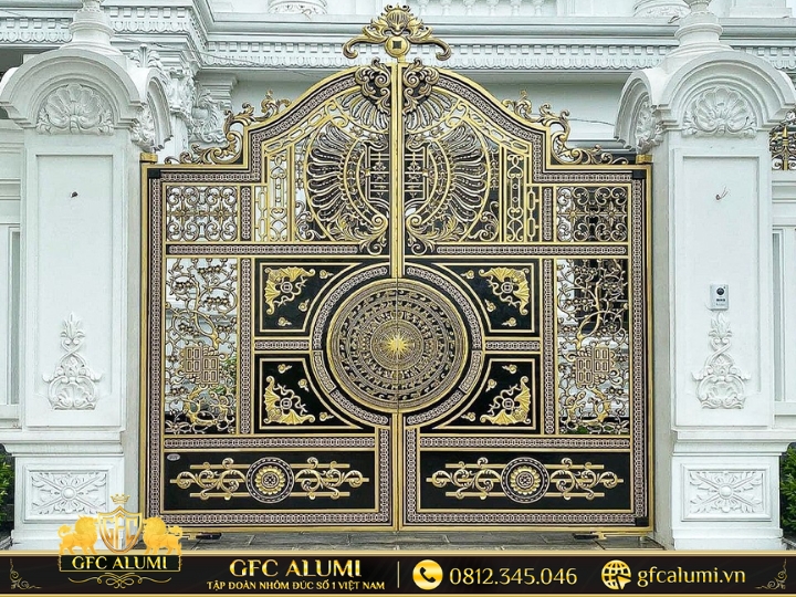 Mẫu cổng nhôm đúc giá rẻ tại TPHCM 35