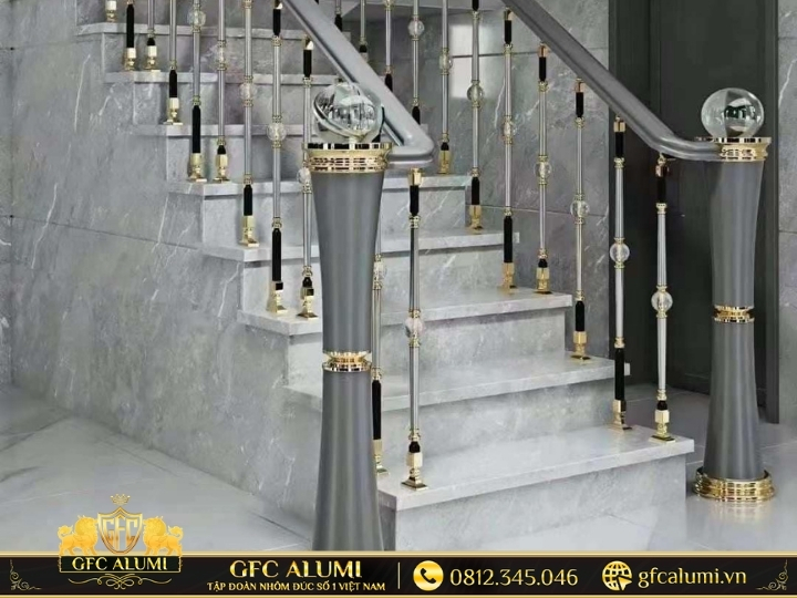 Mẫu tay vịn thiết kế đơn giản nhưng chắc chắn