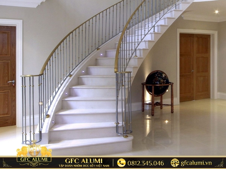 Tay vịn đơn giản thanh mảnh, nhẹ nhàng