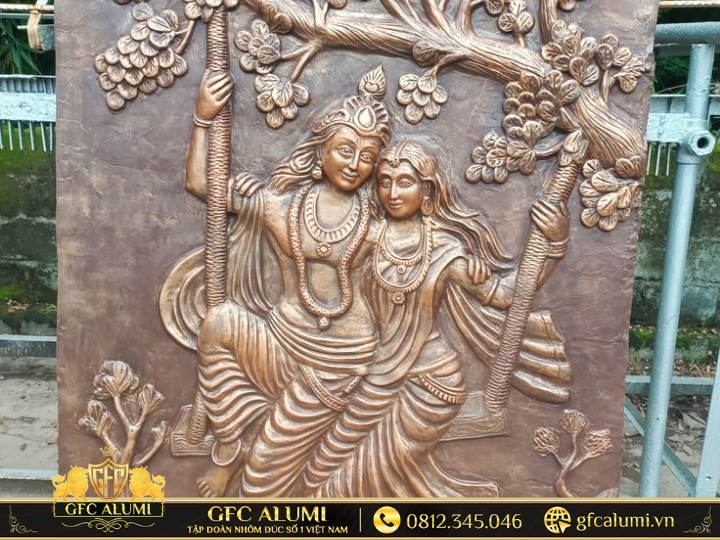 Tranh nhôm đúc nhẹ nhàng, phù hợp trang trí nội thất