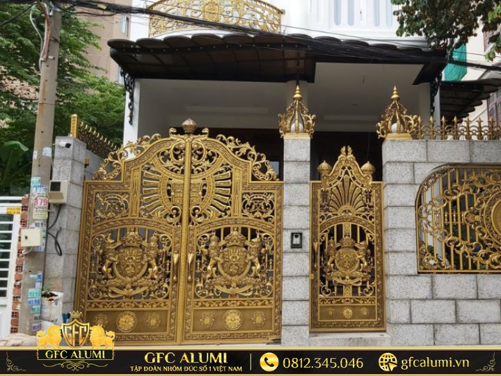 Bí quyết chọn cổng nhà phố 5m: Đảm bảo tính thẩm mỹ, tiện dụng và an toàn