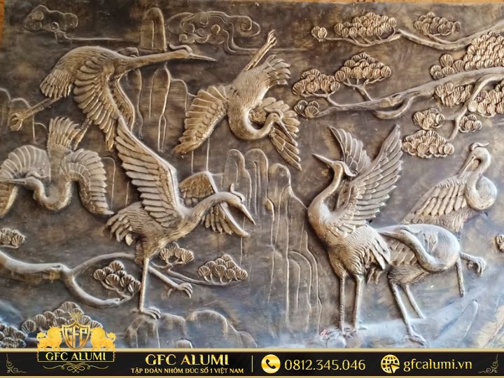 Phù điêu là nghệ thuật tạo nổi hình trên một bề mặt phẳng